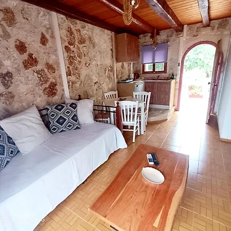 Spasmata Village Stone Maisonette *