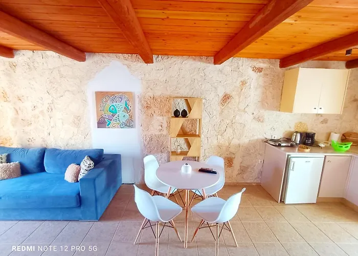 Spasmata Village - Seaside Stone Maisonette Spacious & Quiet Only Adults * Миния